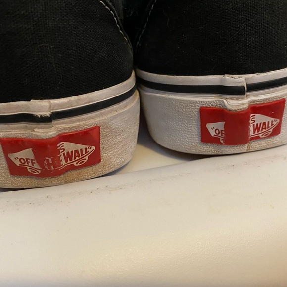 Black slip on vans - Picture 5 of 5